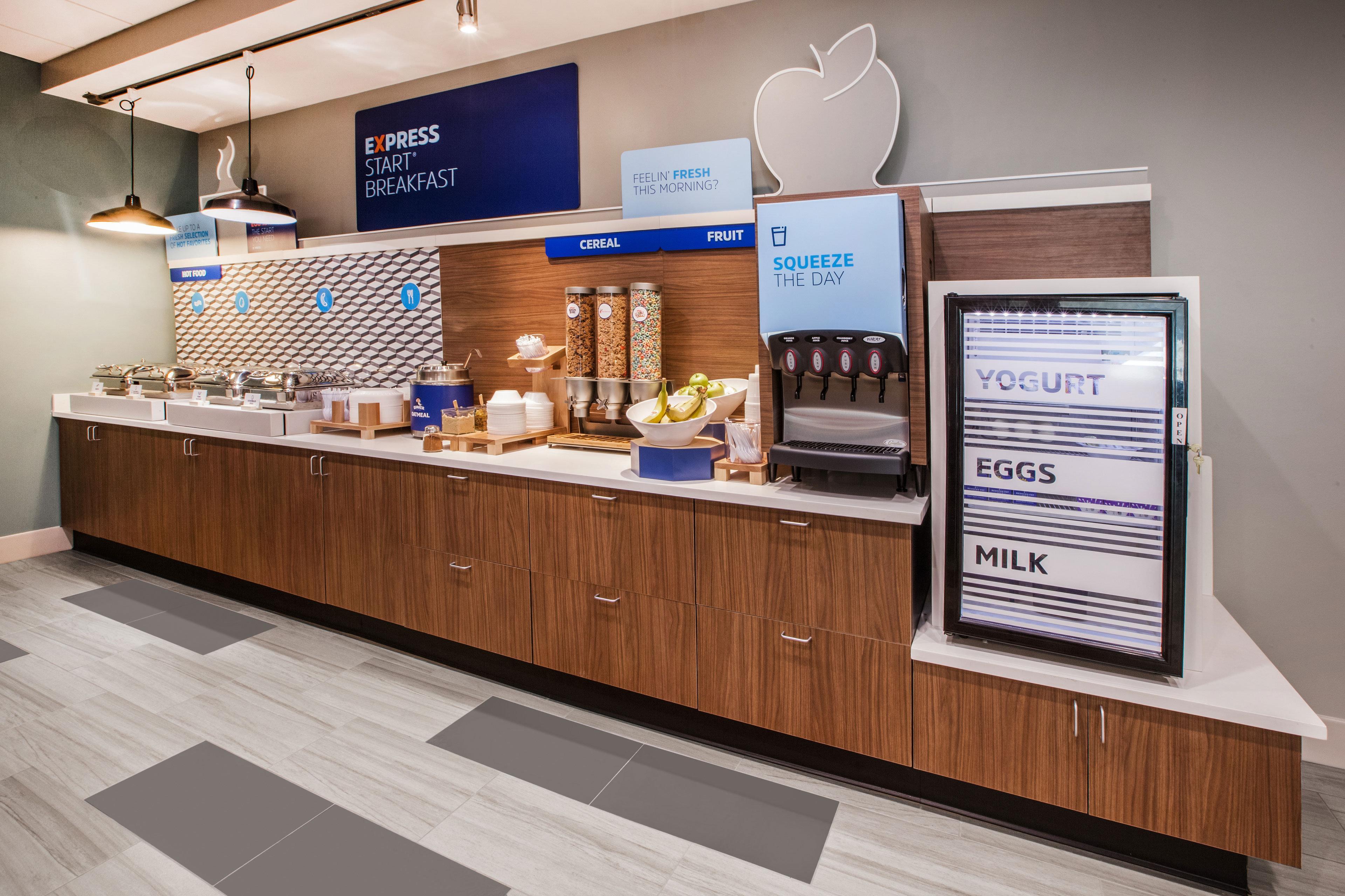 Holiday Inn Express San Diego South - National City By Ihg Exterior photo