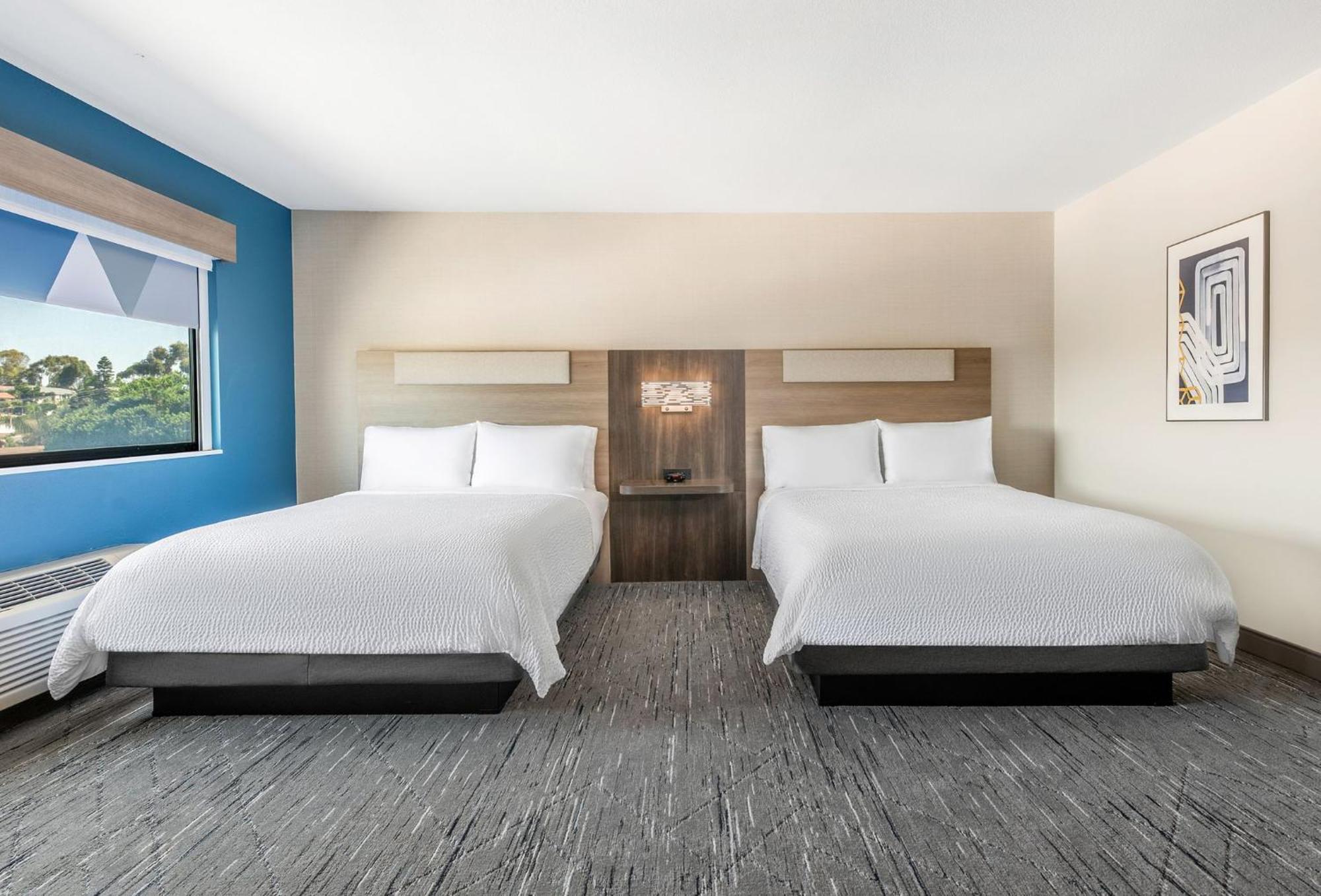 Holiday Inn Express San Diego South - National City By Ihg Exterior photo