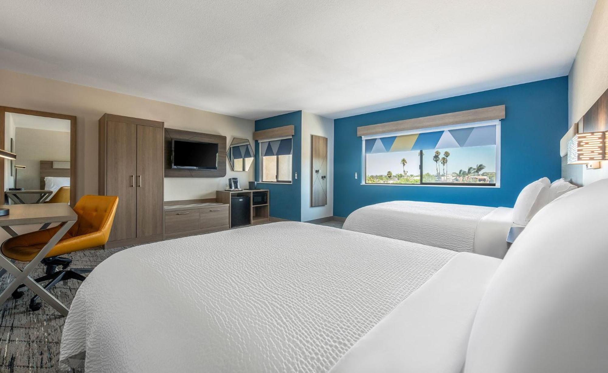 Holiday Inn Express San Diego South - National City By Ihg Exterior photo