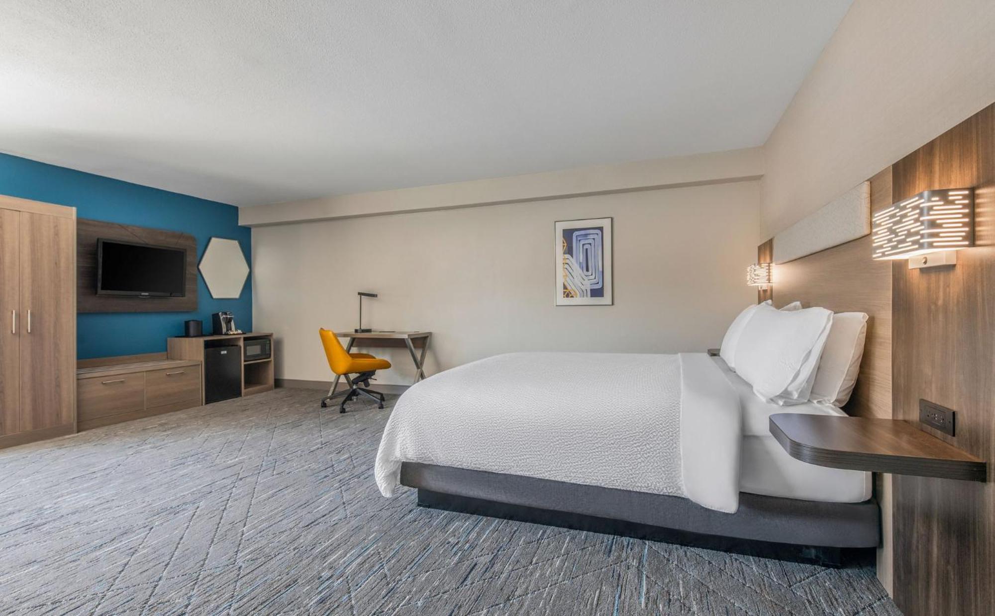 Holiday Inn Express San Diego South - National City By Ihg Exterior photo