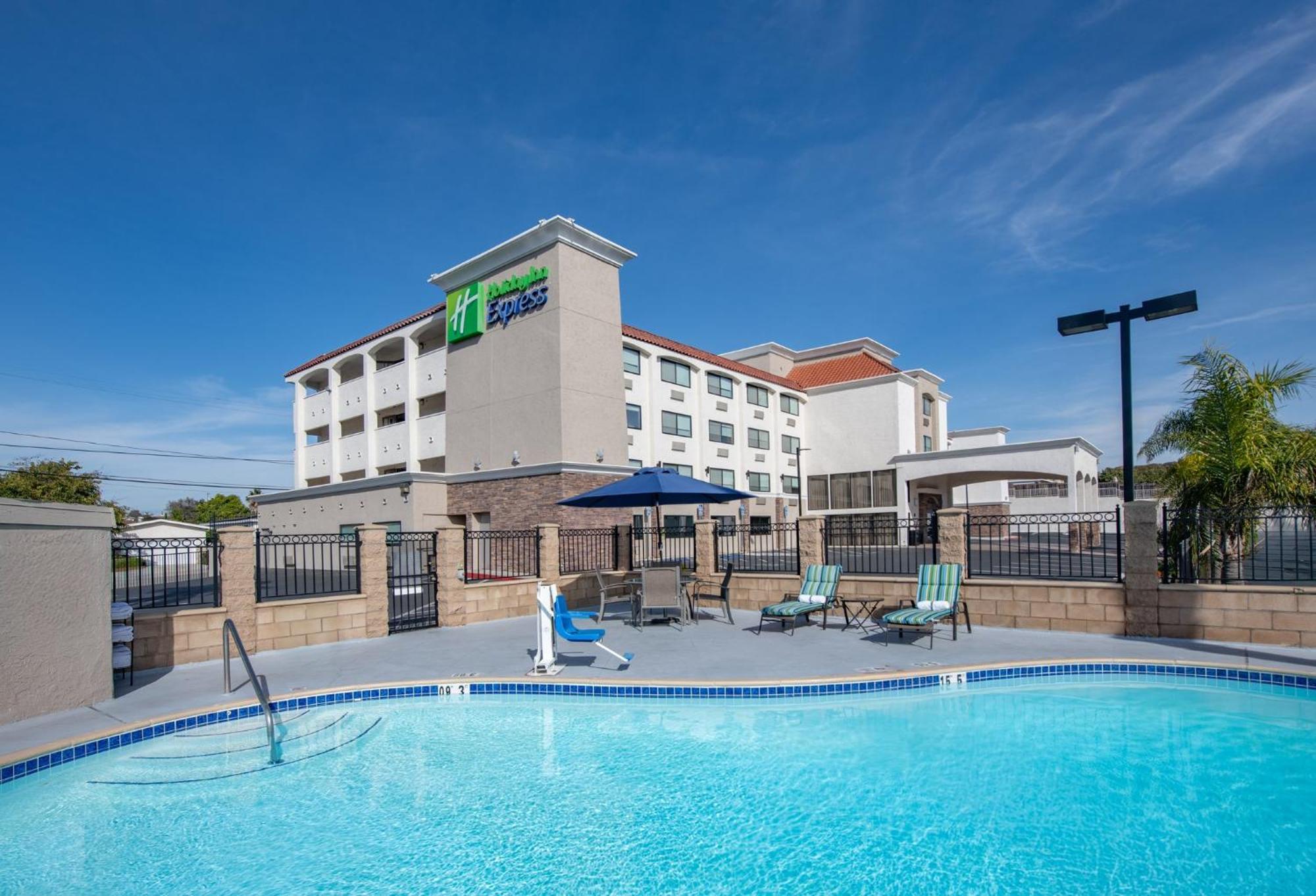 Holiday Inn Express San Diego South - National City By Ihg Exterior photo